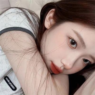 深夜密会!Z姓顶流被拍与神秘女子同入酒店,独处8小时