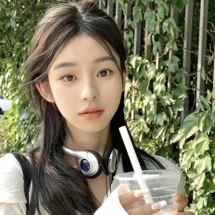 知名女星深夜发文暗示退圈,五年内第三次引发退隐猜测